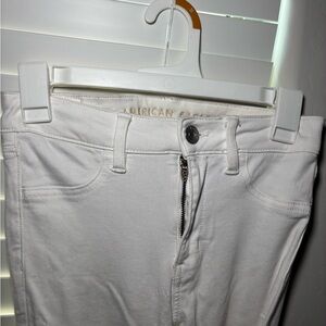 American Eagle Outfitters Women's High Rise White Jeans